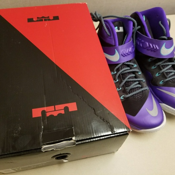 Nike LeBron James Soldier VIII - Picture 4 of 5